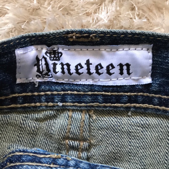 Super cute denim mini skirt - Picture 2 of 3